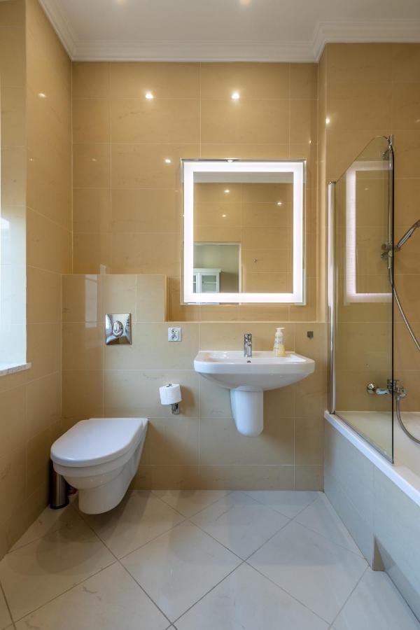 ורשה Apartament Luster I Obrazow מראה חיצוני תמונה