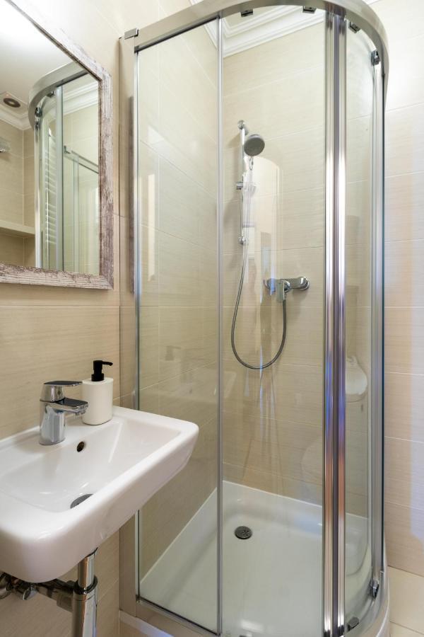 ורשה Apartament Luster I Obrazow מראה חיצוני תמונה